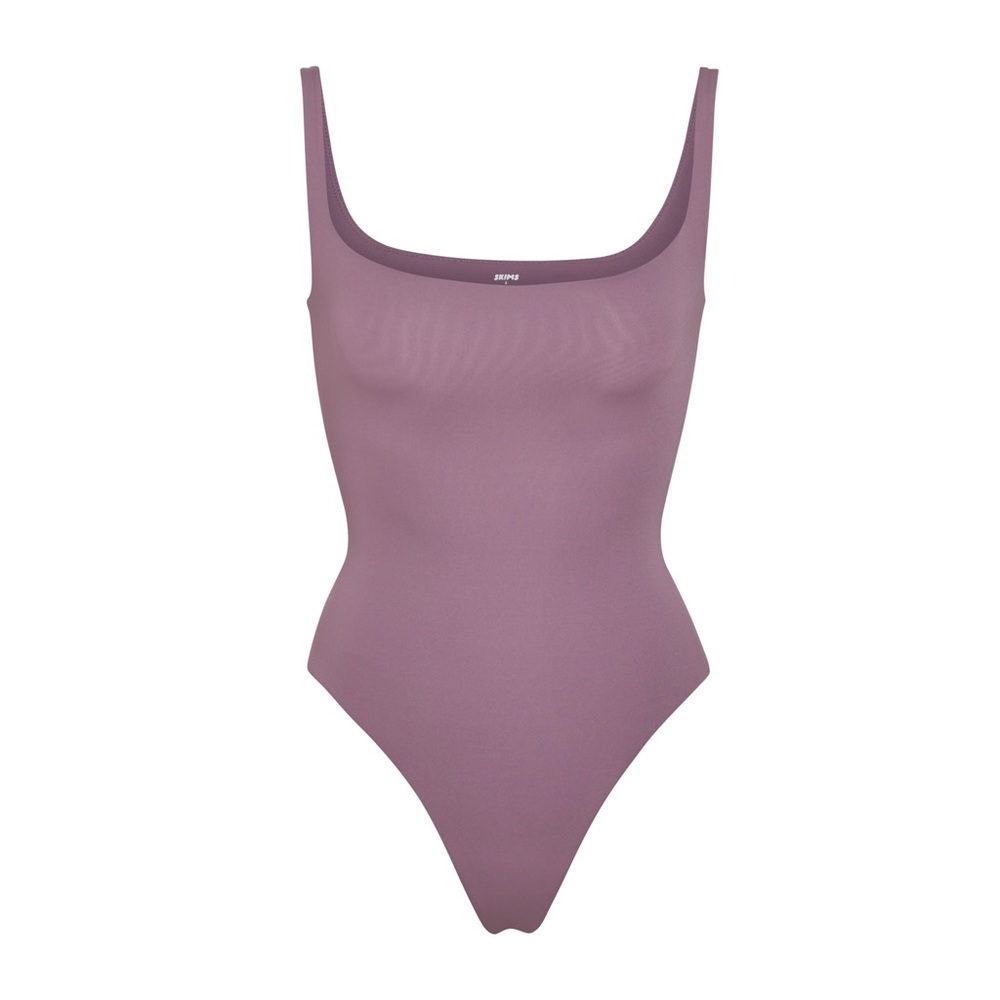 SKIMS FITS EVERYBODY SQUARE NECK BODYSUIT